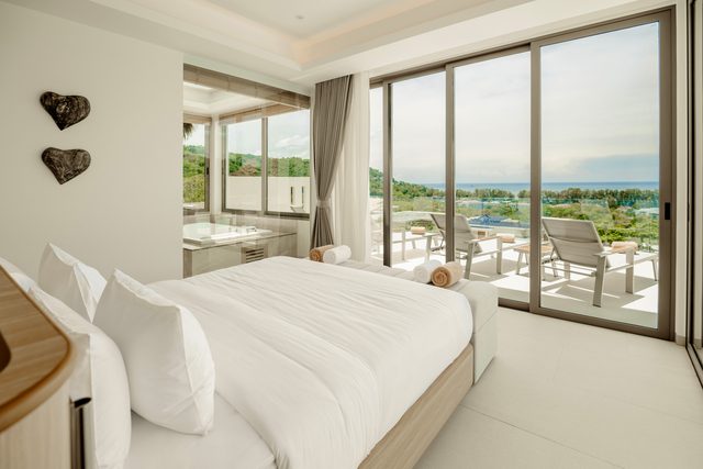 Vista del Mar Phuket – Luxury Sea-View Pool Villas Near Naithon Beach