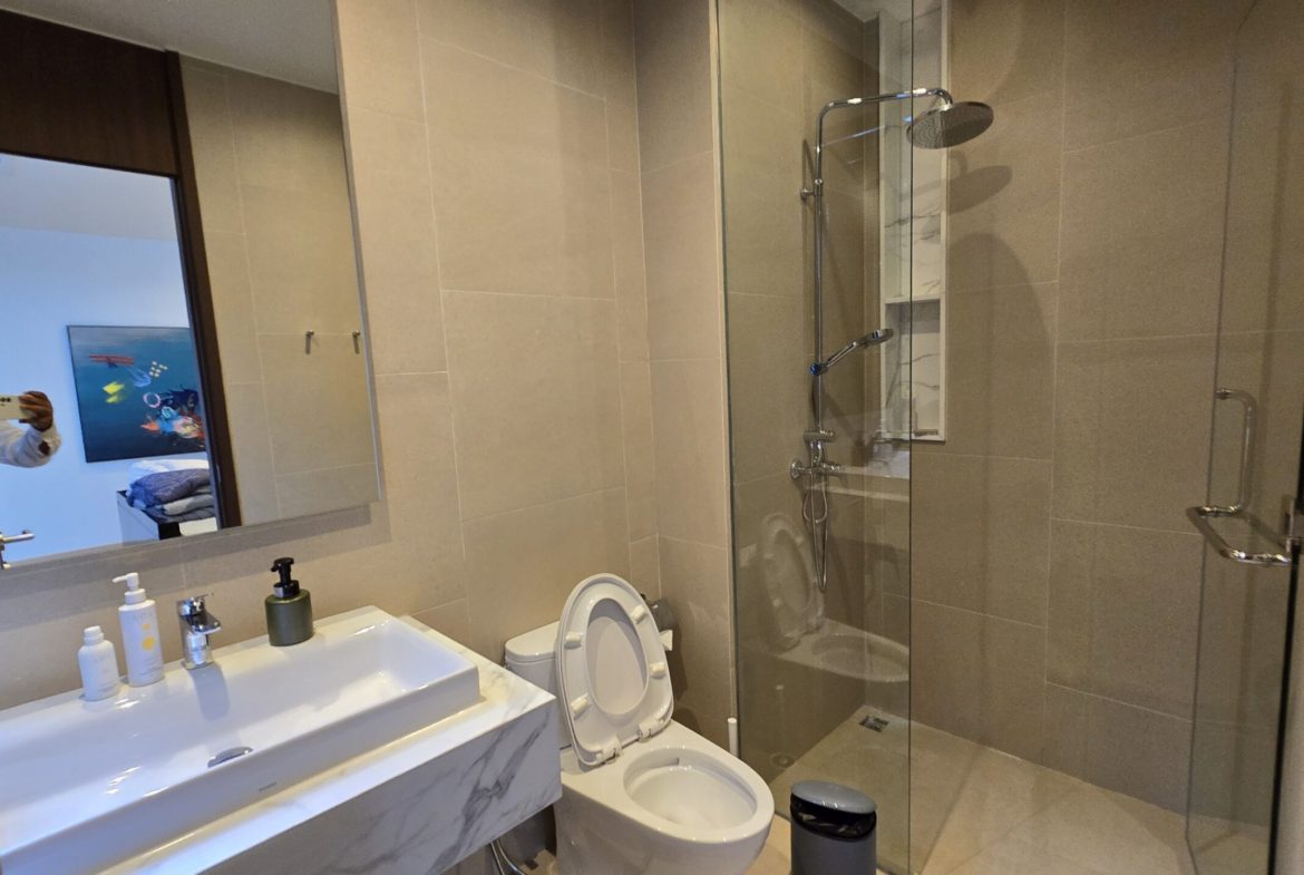 Modern 3-Bedroom Villa for Sale in Boat Avenue Residence