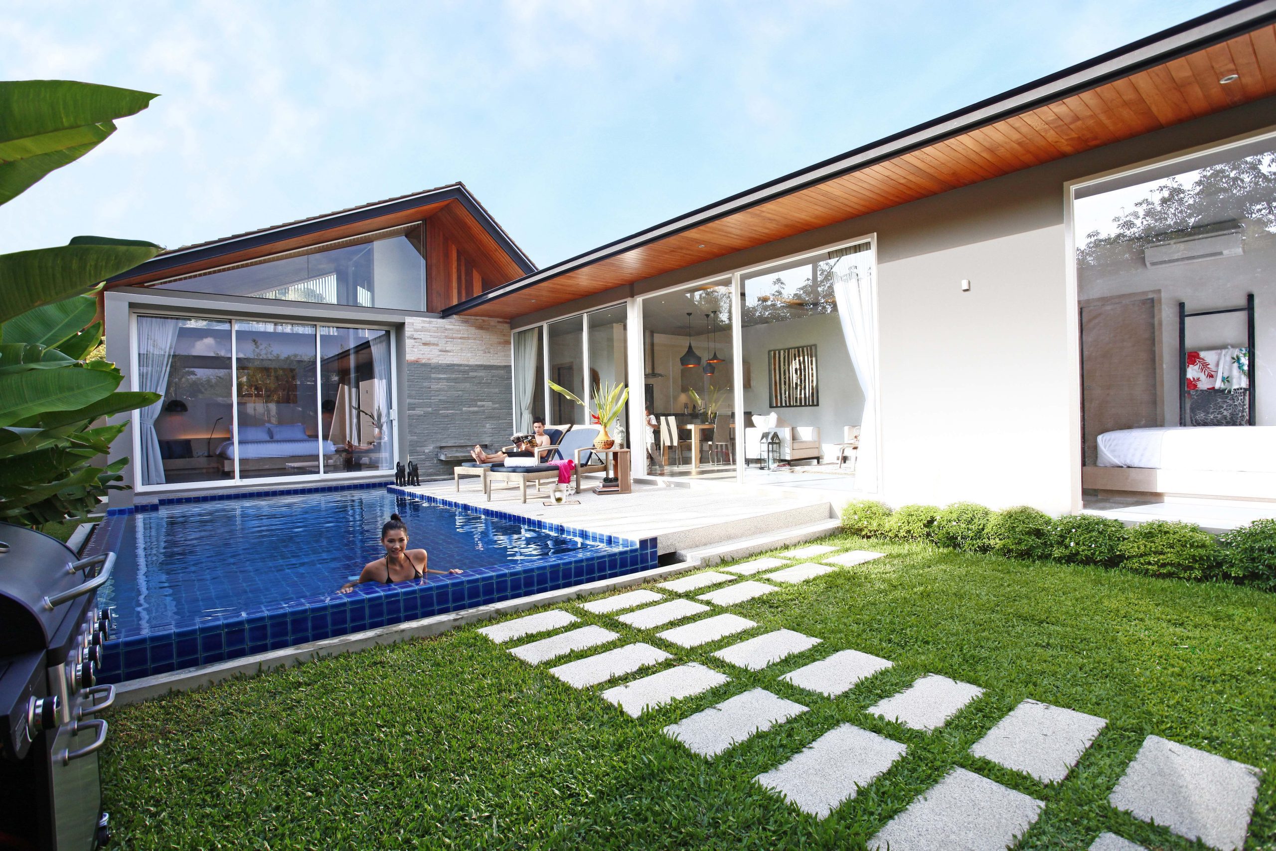 Stunning 3-Bedroom Pool Villa in Rawai 01 Stunning 3-Bedroom Pool Villa in Rawai