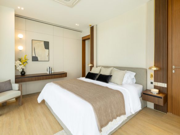 3–4 Bedroom Ready-to-Move-In Hillside Pool Villas in Bang Jo