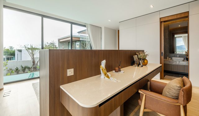 3–4 Bedroom Ready-to-Move-In Hillside Pool Villas in Bang Jo