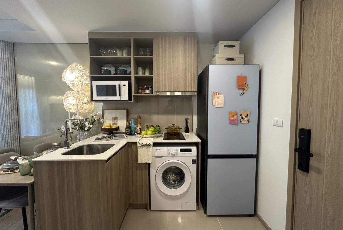 1 & 2 Bedroom Condominium Near Surin Beach