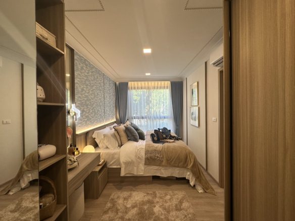 1 & 2 Bedroom Condominium Near Surin Beach