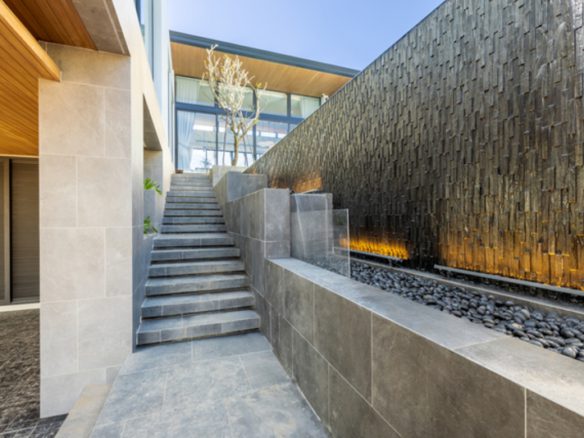 3–4 Bedroom Ready-to-Move-In Hillside Pool Villas in Bang Jo
