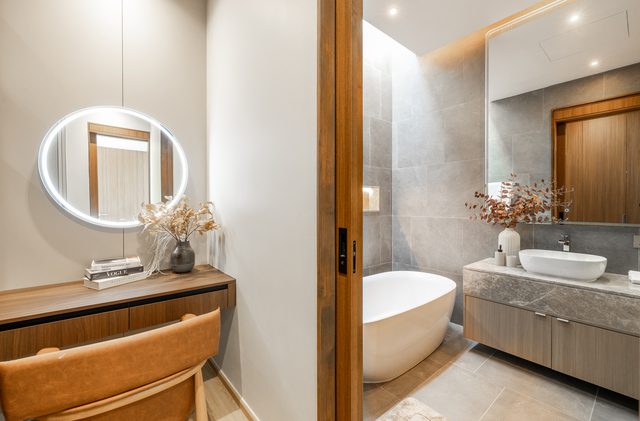 3–4 Bedroom Ready-to-Move-In Hillside Pool Villas in Bang Jo