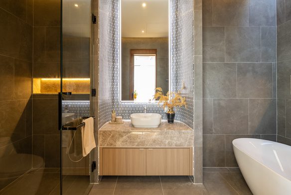 3–4 Bedroom Ready-to-Move-In Hillside Pool Villas in Bang Jo