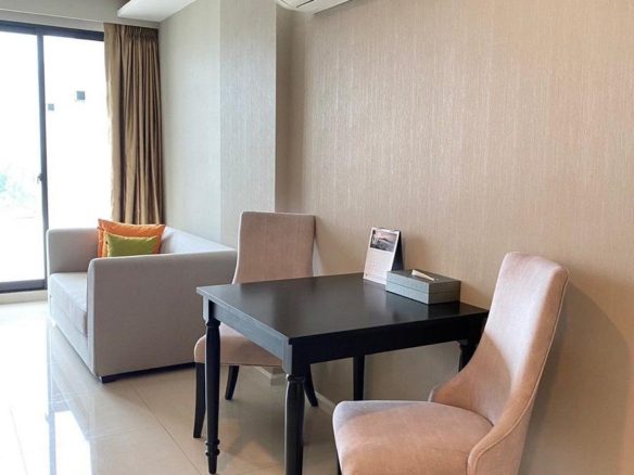 1 Bedroom Pool-View Condominium near Surin Beach