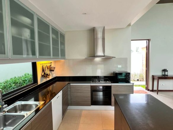 3 Bedroom Sun-Deck Pool Villa for Rent in Cherngtalay