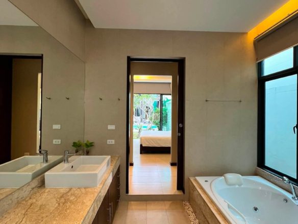 3 Bedroom Sun-Deck Pool Villa for Rent in Cherngtalay