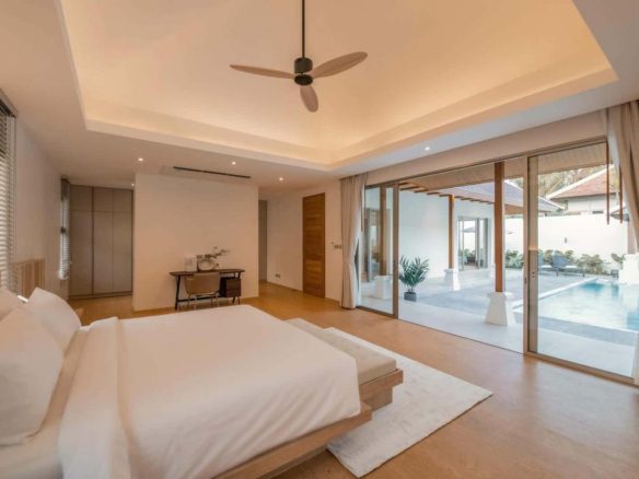 3+1 Bedroom Courtyard Pool Villa in Pasak, Cherngtalay