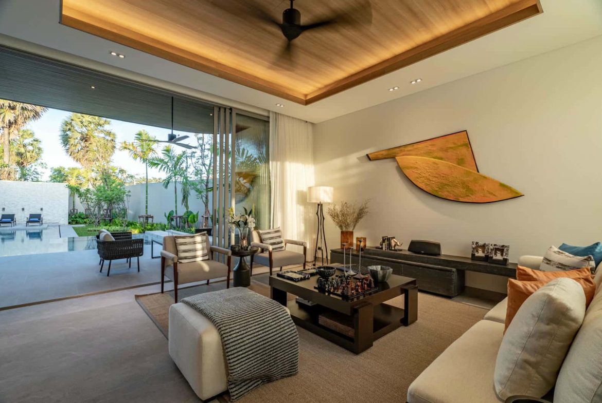 3+1 Bedroom Luxury Pool Villa for Rent in Layan