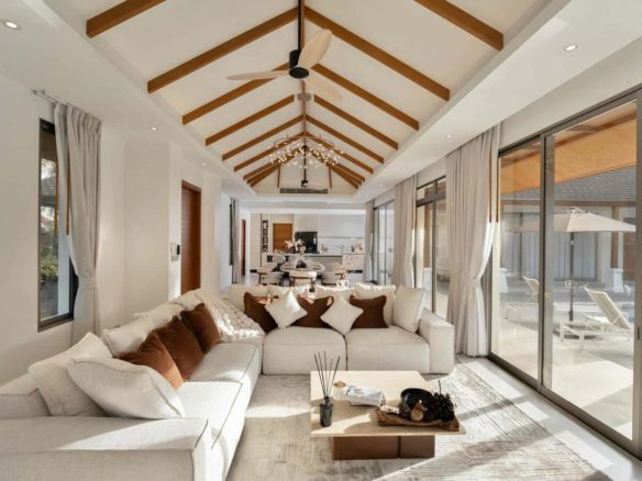 4+1 Bedroom Villa with 12 Metre Pool in Pasak, Cherngtalay