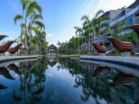 Spacious 1 Bedroom Sea-View Condominium near Surin Beach