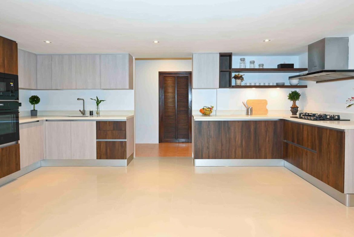 Spacious 3+1 Bedroom Private Pool Villa for Rent in Pasak