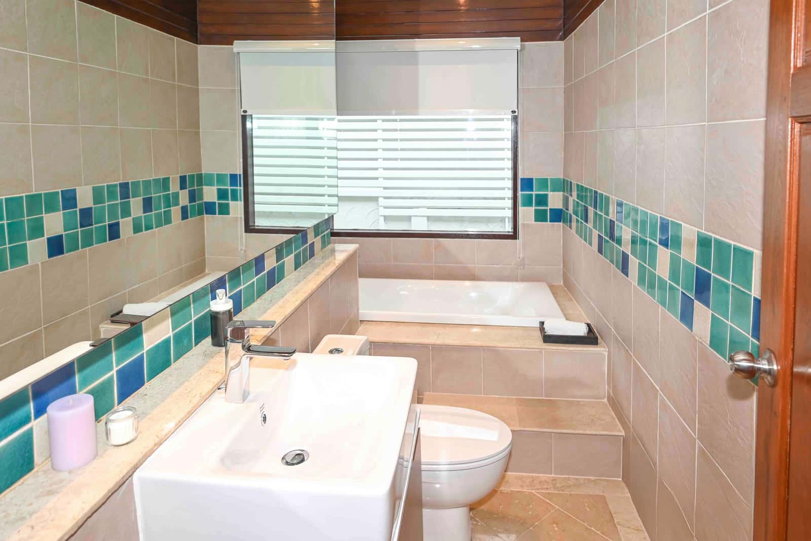 Spacious 3+1 Bedroom Private Pool Villa for Rent in Pasak