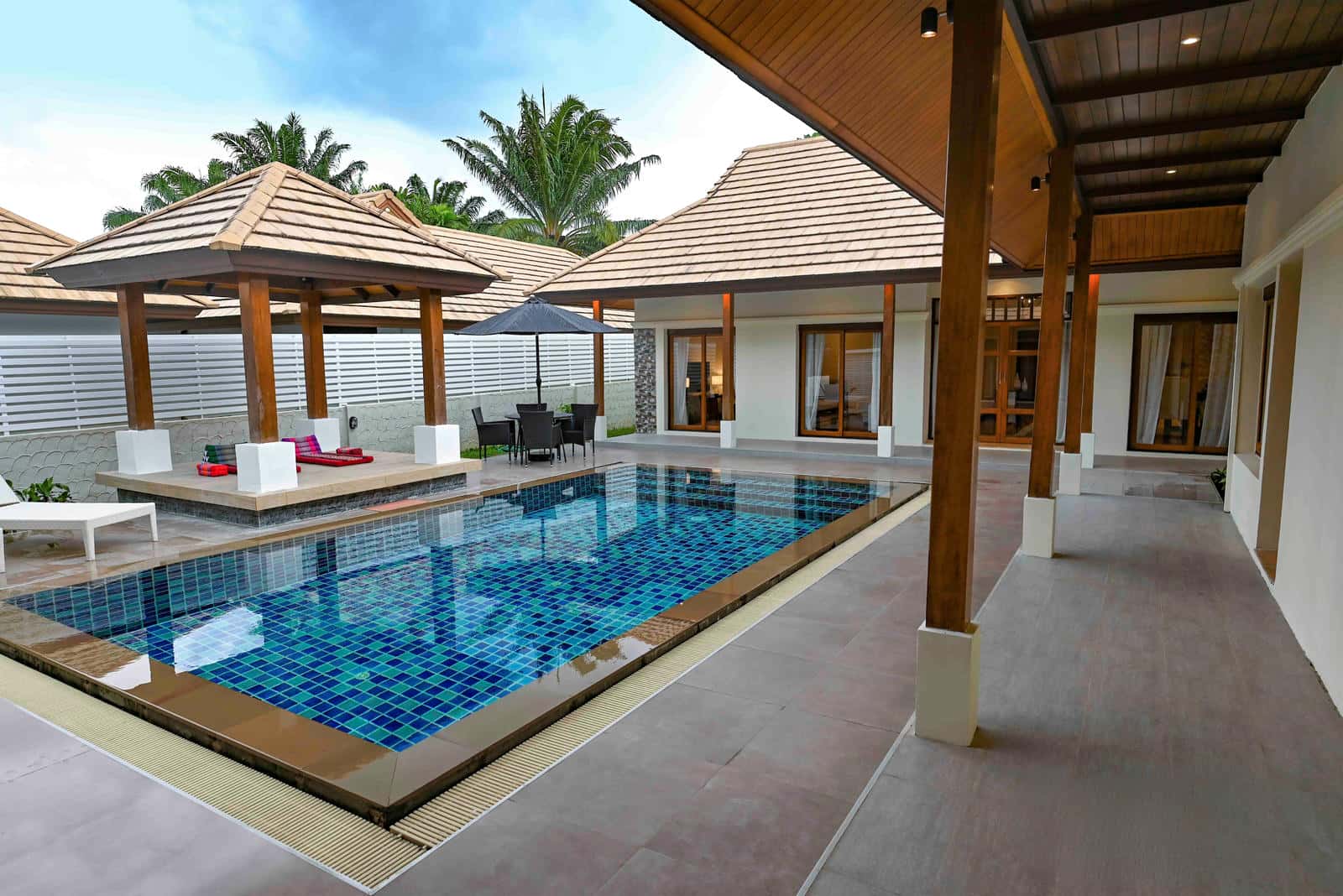 Spacious 3+1 Bedroom Private Pool Villa for Rent in Pasak
