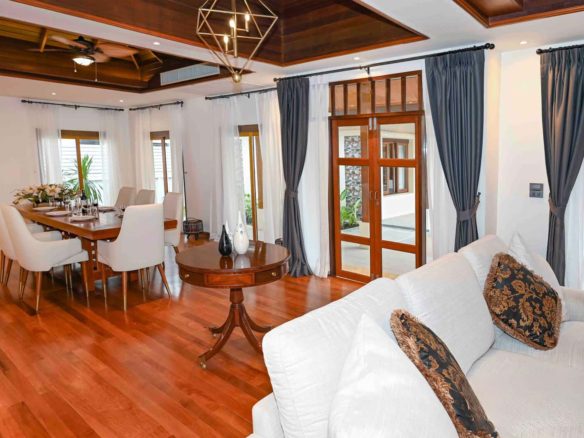 Spacious 3+1 Bedroom Private Pool Villa for Rent in Pasak
