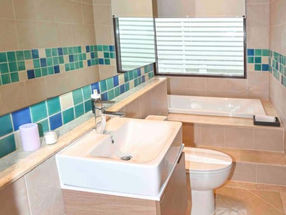 Spacious 3+1 Bedroom Private Pool Villa for Rent in Pasak