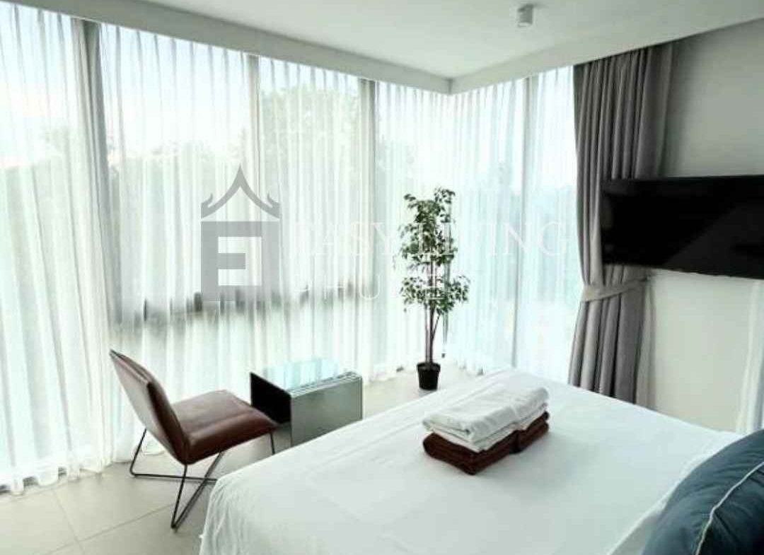2 Bedroom High-Floor Condominium Near Boat Avenue, Bang Tao