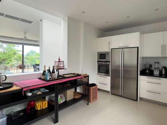 3-Bedroom Garden Penthouse Near Layan Beach