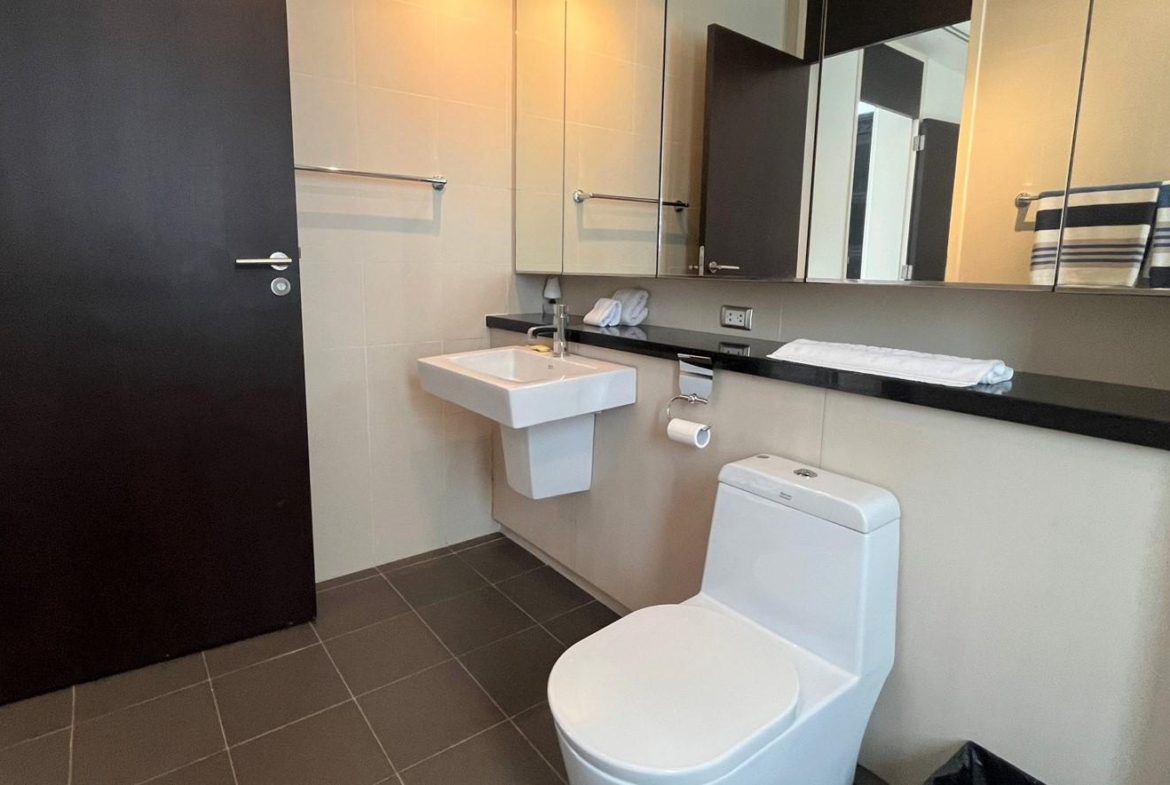 3-Bedroom Garden Penthouse Near Layan Beach