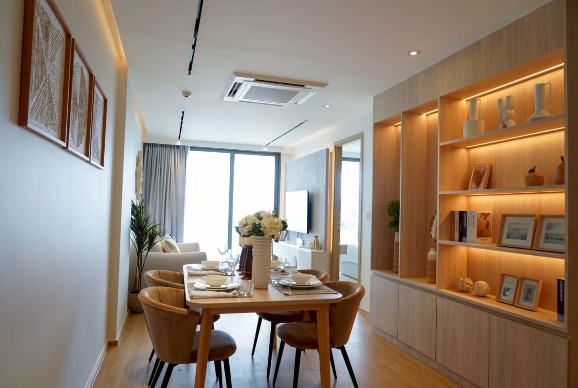 Last Available 2 Bedroom Pool View Condo with Private Outdoor Bath in Boat Avenue, Phuket