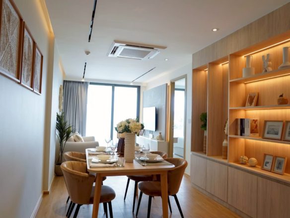 Last Available 2 Bedroom Pool View Condo with Private Outdoor Bath in Boat Avenue, Phuket