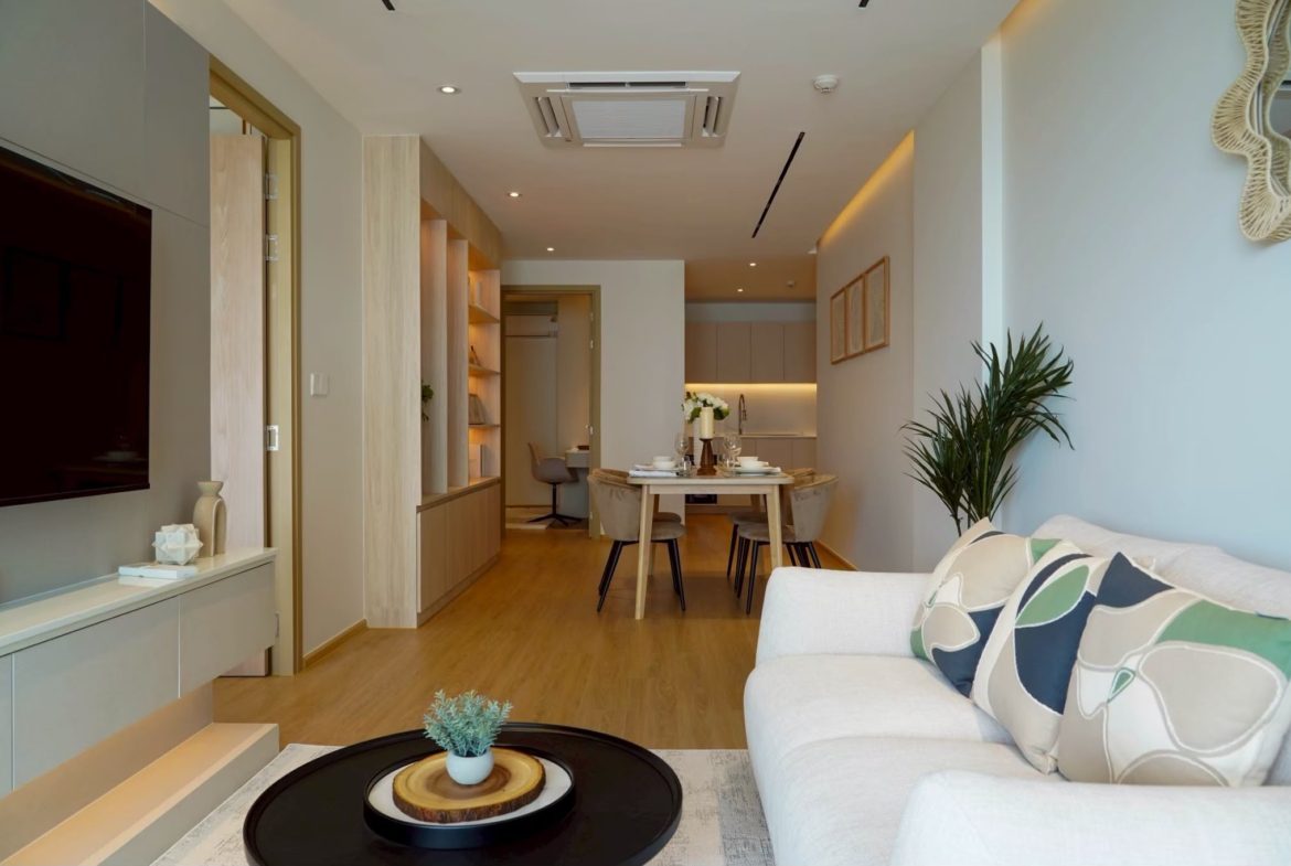 Last Available 2 Bedroom Pool View Condo with Private Outdoor Bath in Boat Avenue, Phuket