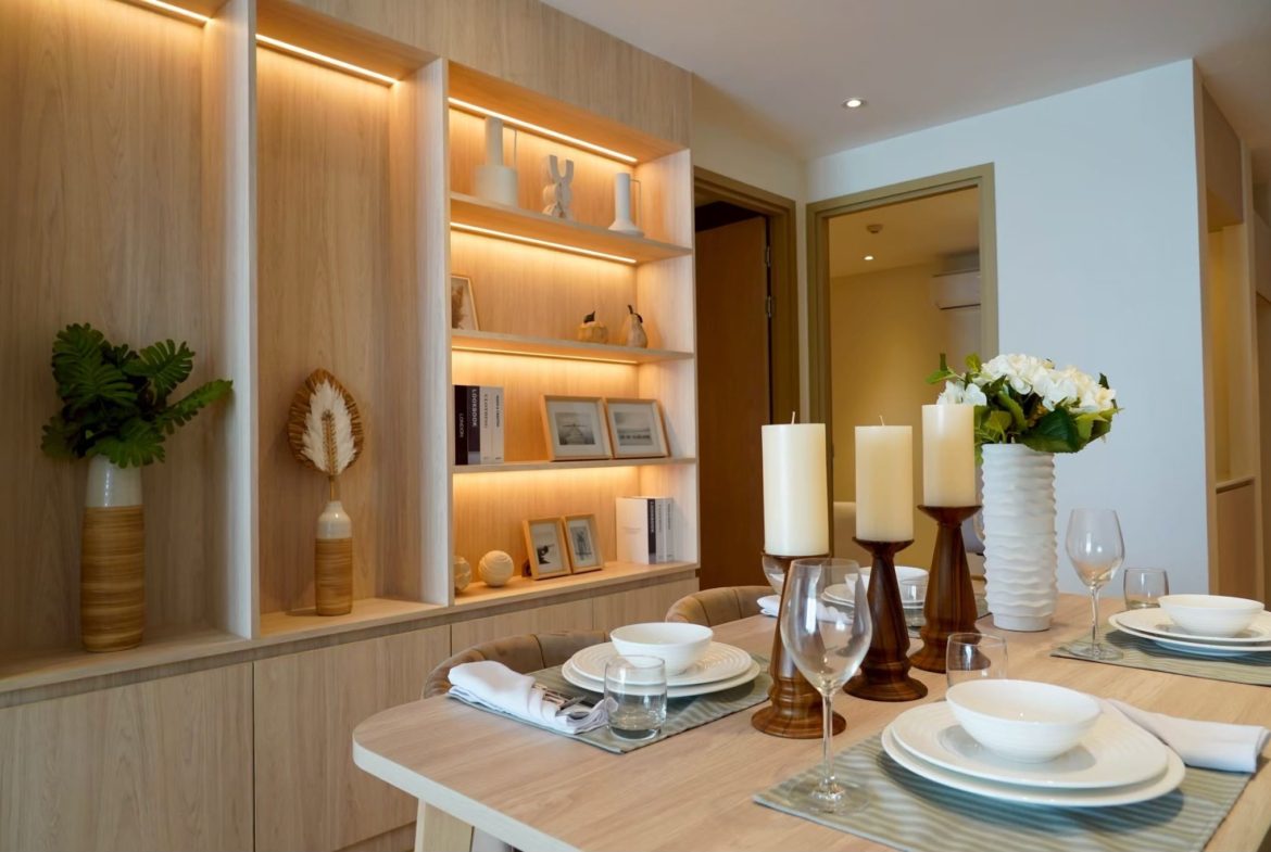 Last Available 2 Bedroom Pool View Condo with Private Outdoor Bath in Boat Avenue, Phuket