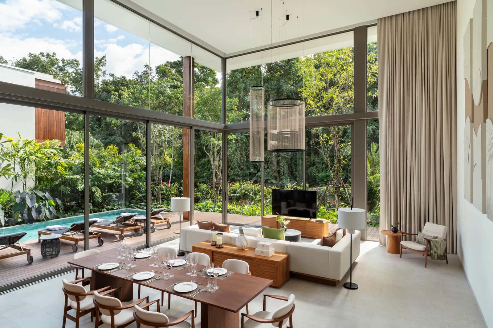 4-Bedroom Luxury Pool Villa in Layan Bay, Phuket